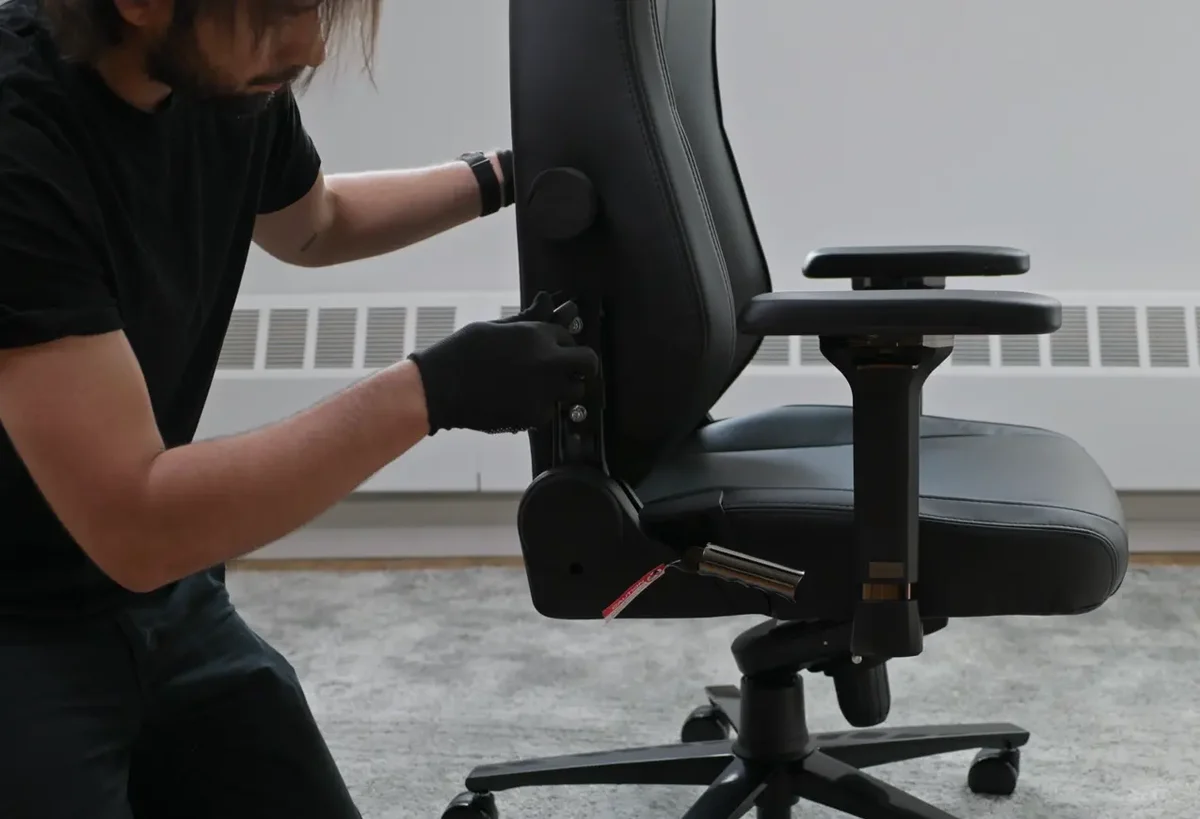 how-to-mount-the-seat-and-backrest-to-avoid-cross-threading