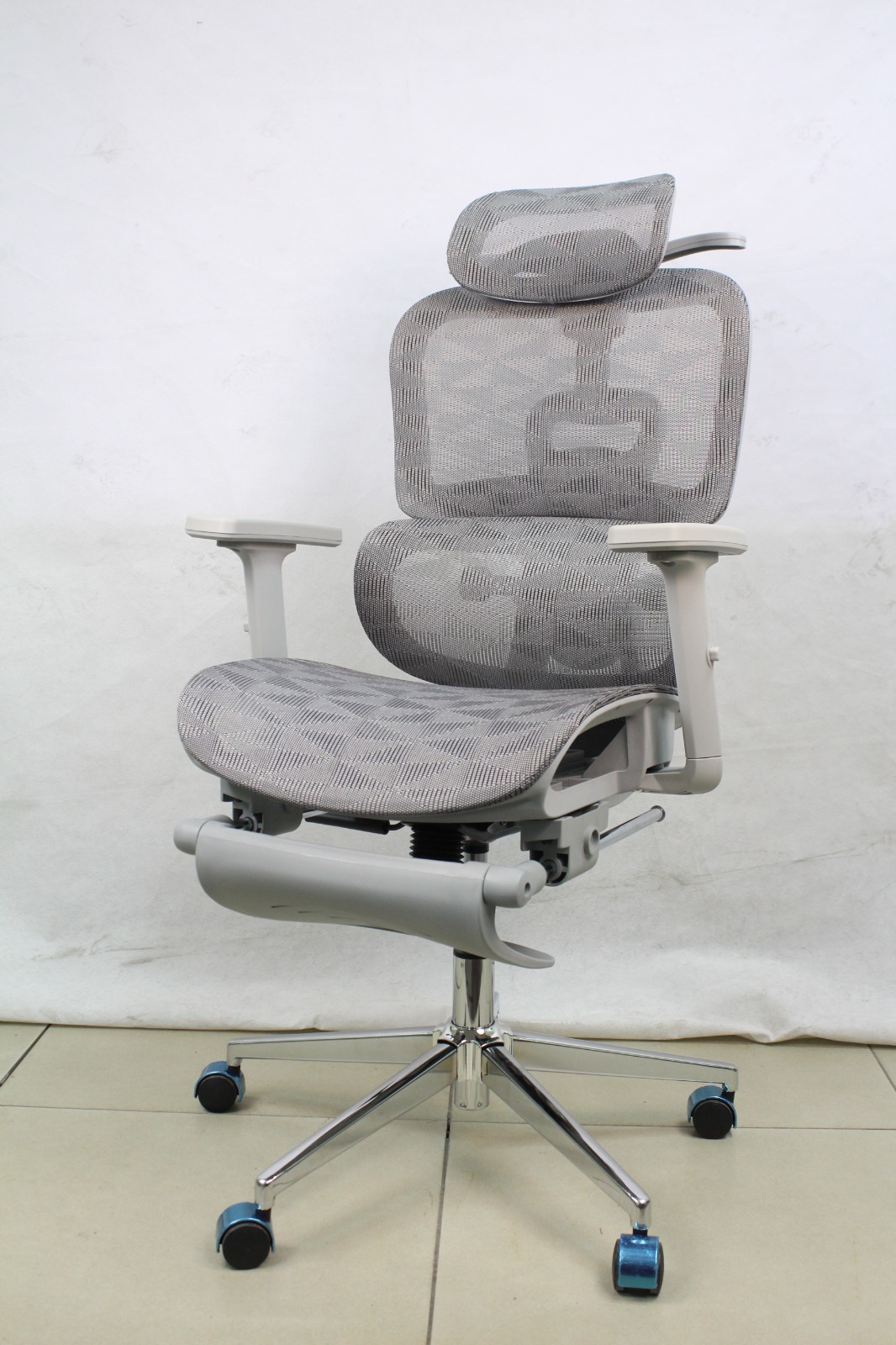 Grey Full Mesh Ergonomic Chair with Headrest and Footrest